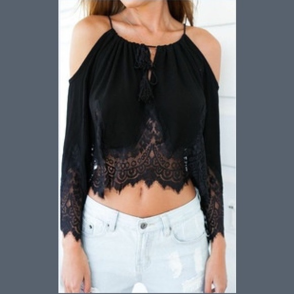 White Off-shoulder chiffon and lace crop top - Picture 2 of 4